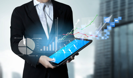 broker_with_ipad_and_info