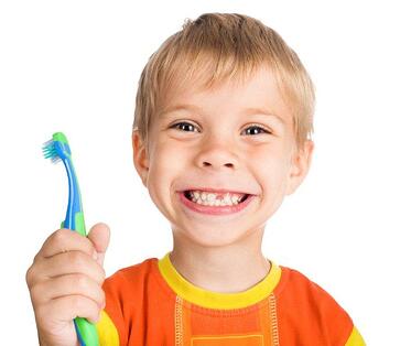 96864580_Boy_without_one_teeth_with_toothbrush